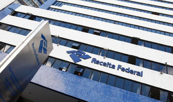 Receita prorroga prazo para entrega da Dirf