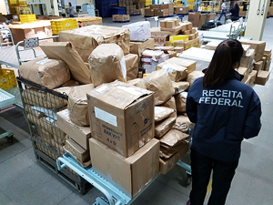 Importadora optante pelo Simples paga IPI na revenda do produto, diz Receita